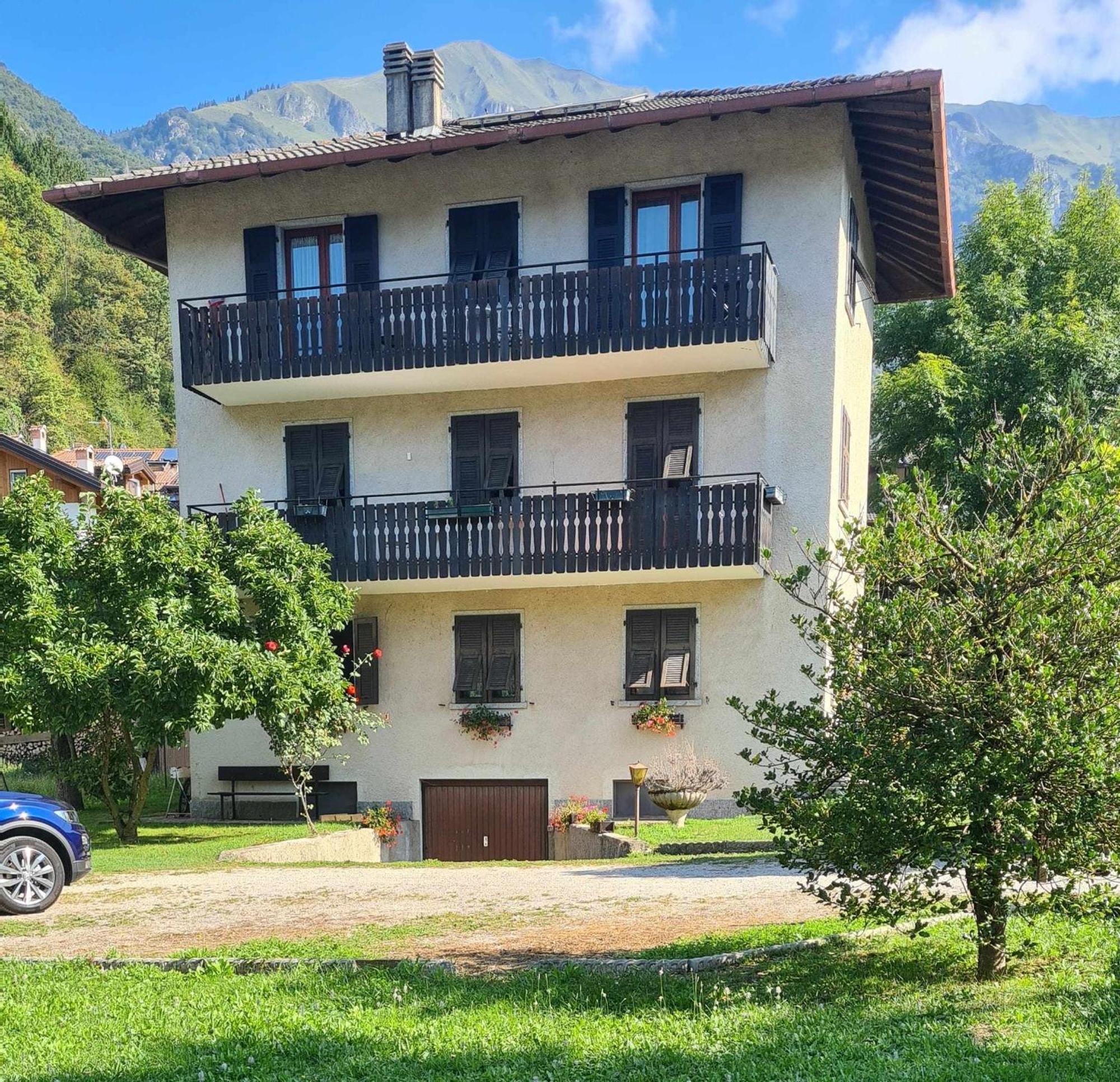 梅佐拉戈Bioledro Casa Lena公寓 外观 照片